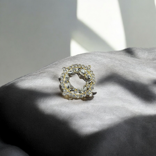 Royal Halo Wreath Brooch