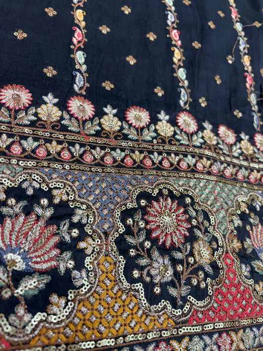 Noir Garden Majesty (Silk with Suta and Zari Work)